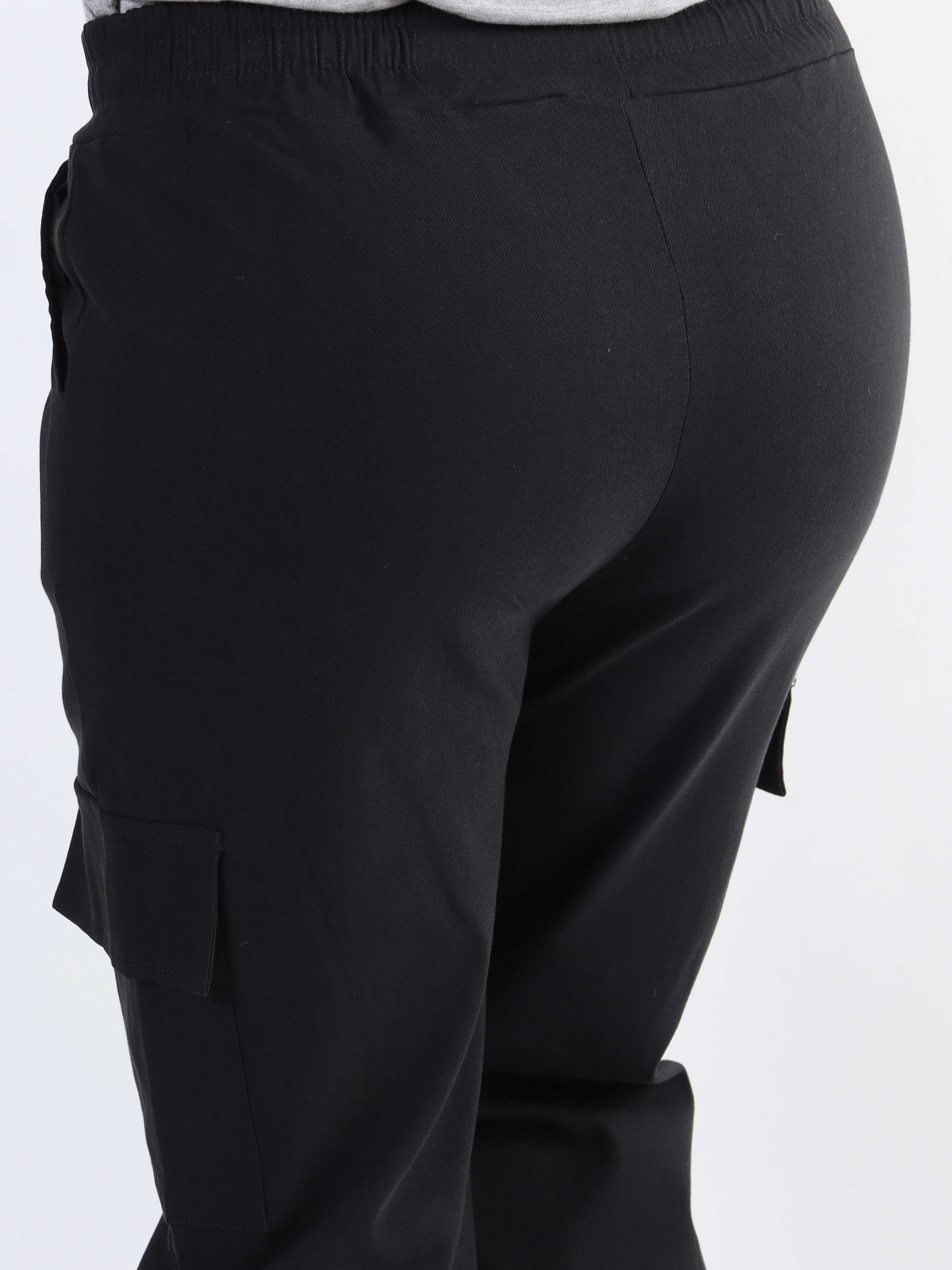 Denise Cargo - Cool byxa med sidofickor och resår i midjan